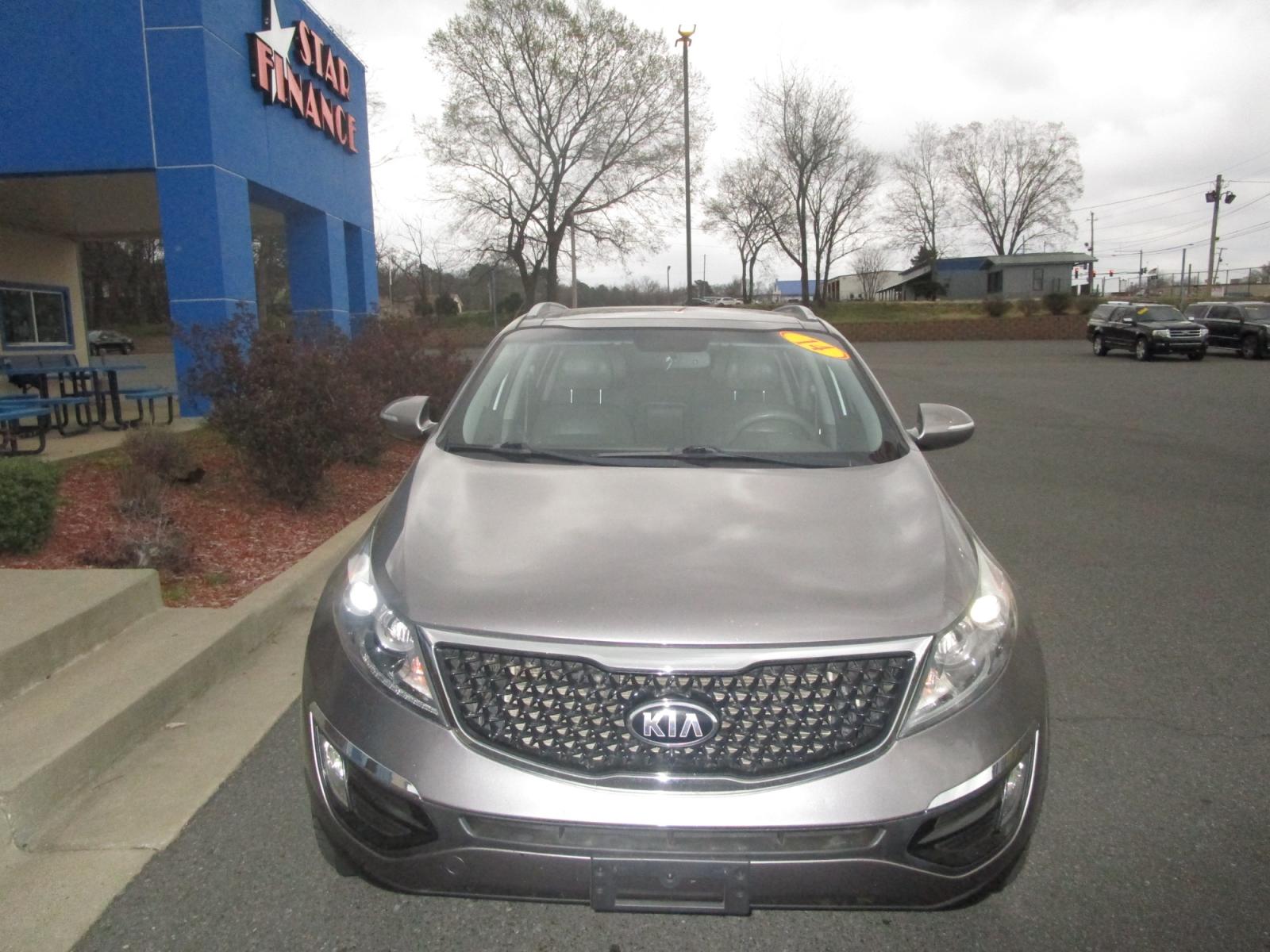 2014 SILVER /GRAY Kia Sportage EX FWD (KNDPC3AC9E7) with an 2.4L V6 DOHC 24V engine, 6-Speed Automatic transmission, located at 1814 Albert Pike Road, Hot Springs, AR, 71913, (501) 623-1717, 34.494228, -93.094070 - Photo #1